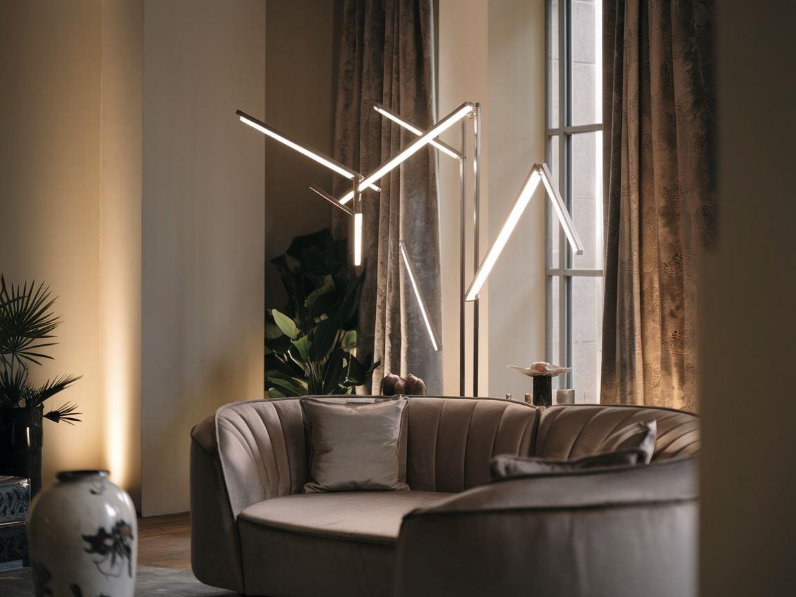 Zasłony z modnym karniszem w pokoju dziennym